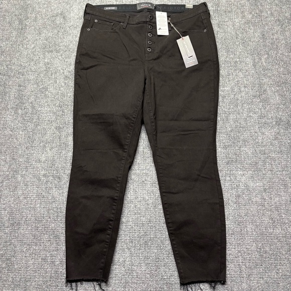 Torrid Jeans Womens 20R Black Sky High Skinny Exposed Button Fly Raw Hem NWT - Picture 1 of 12